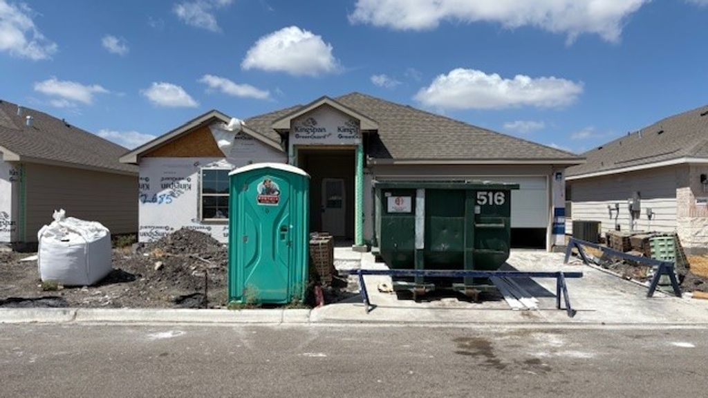 2685 Eltonne Gardens Dr, Corpus Christi, TX 78415
