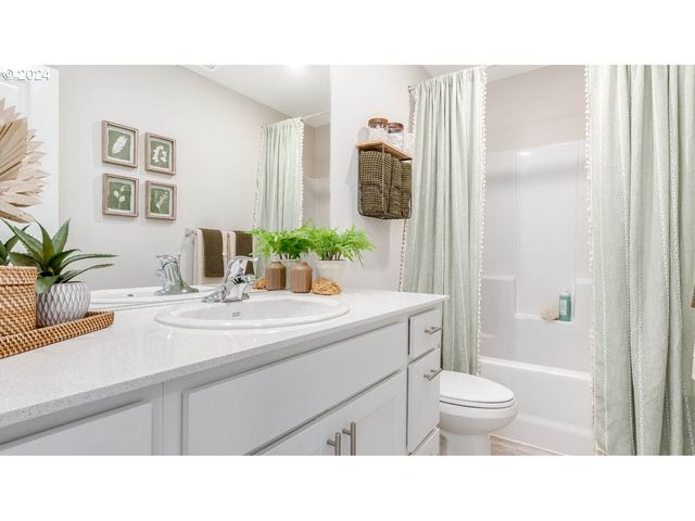 4938 Dilling Ave Ne, Salem, OR 97301