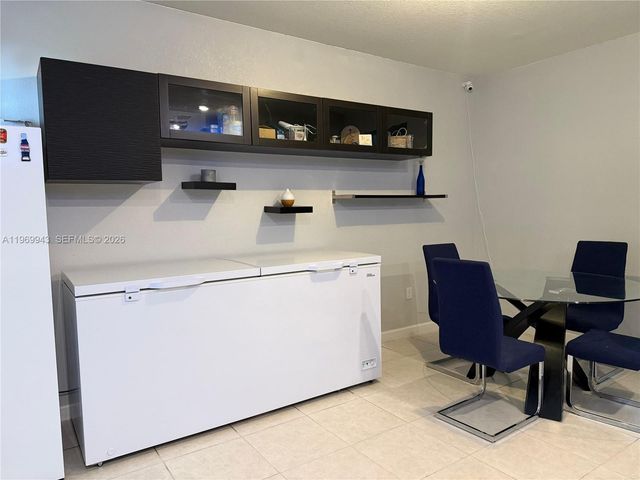 10515 W 33rd Ct, Hialeah, FL 33018