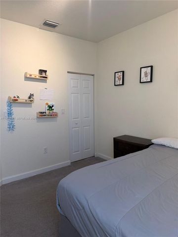 10515 W 33rd Ct, Hialeah, FL 33018