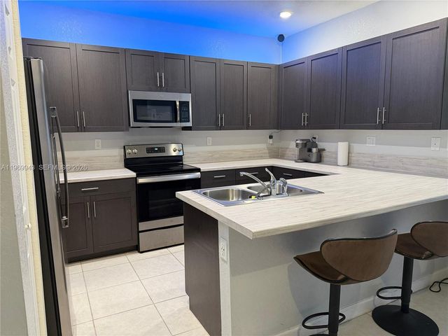 10515 W 33rd Ct, Hialeah, FL 33018