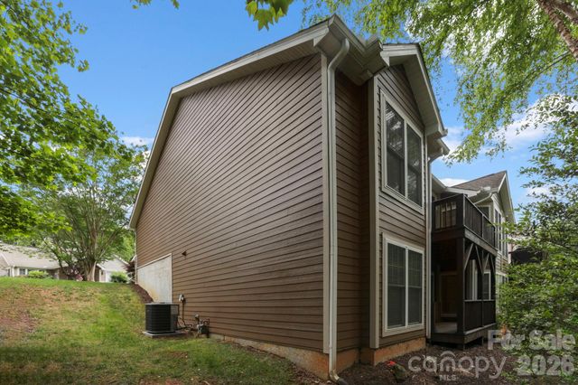 15 Kaylor Drive, Arden, NC 28704