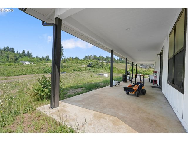 279 STEWART Dr, Kelso, WA 98626