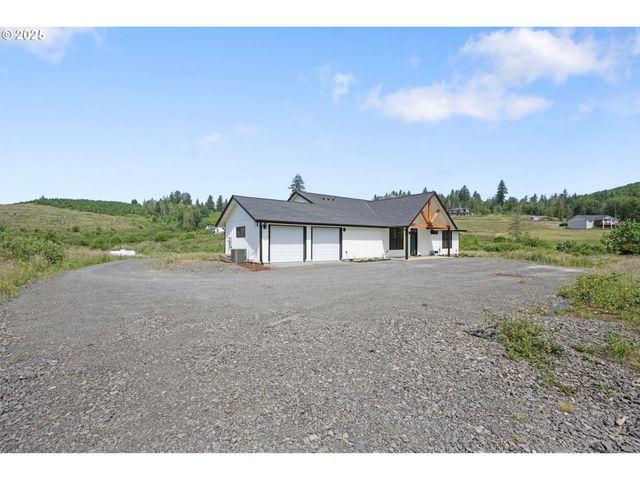 279 STEWART Dr, Kelso, WA 98626