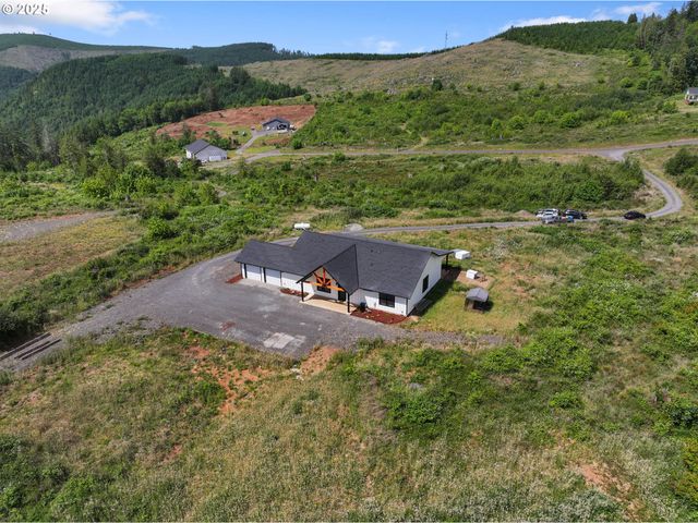 279 STEWART Dr, Kelso, WA 98626