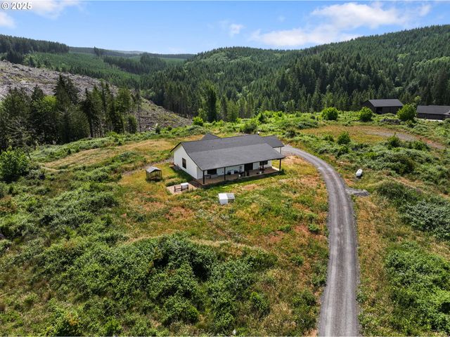 279 STEWART Dr, Kelso, WA 98626