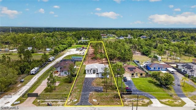 3225 43rd AVE NE, Naples, FL 34120