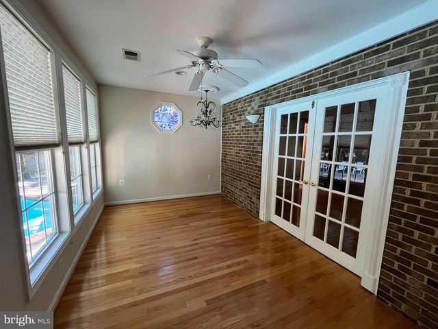3203 RIVERVIEW DR, Triangle, VA 22172
