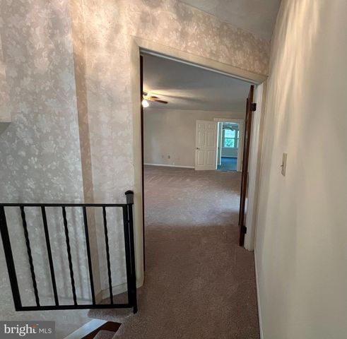 3203 RIVERVIEW DR, Triangle, VA 22172