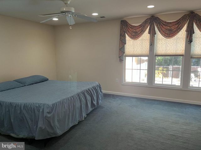 3203 RIVERVIEW DR, Triangle, VA 22172