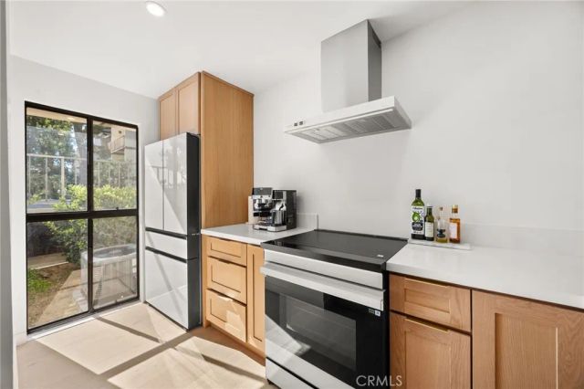 8103 N Marina Pacifica Drive North, Long Beach, CA 90803