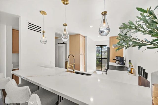 8103 N Marina Pacifica Drive North, Long Beach, CA 90803