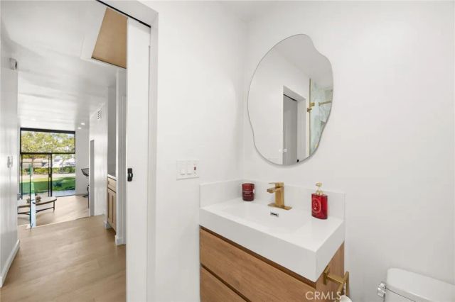 8103 N Marina Pacifica Drive North, Long Beach, CA 90803