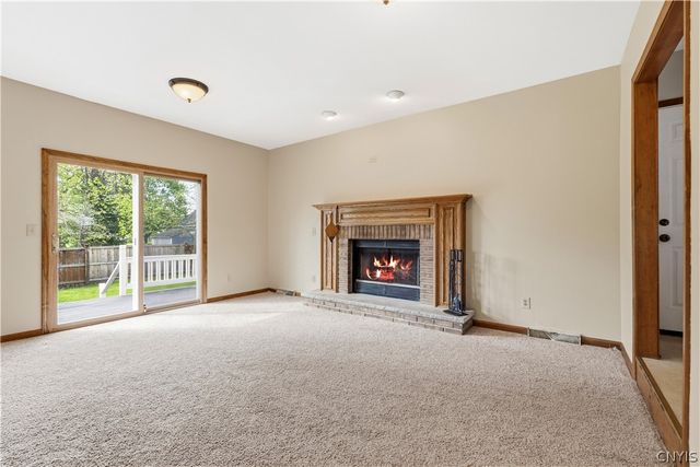 6567 Garlock Lane, Lysander, NY 13027