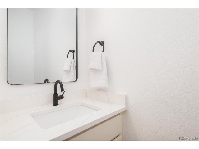 1643 Adams St, Denver, CO 80206