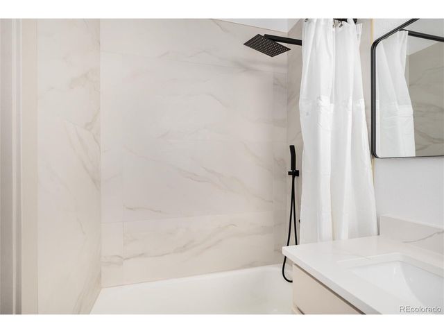 1643 Adams St, Denver, CO 80206