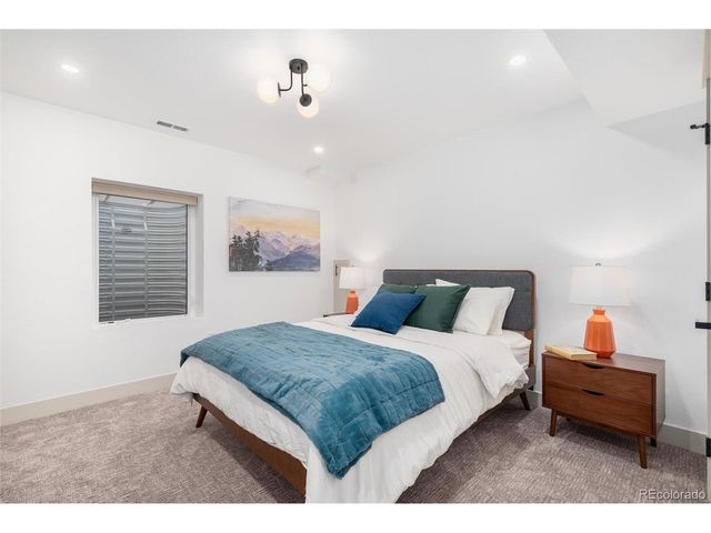 1643 Adams St, Denver, CO 80206