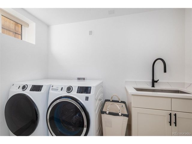 1643 Adams St, Denver, CO 80206