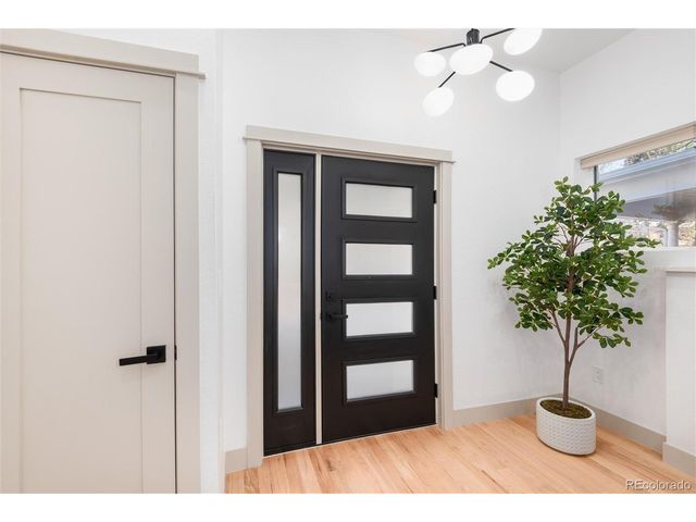 1643 Adams St, Denver, CO 80206