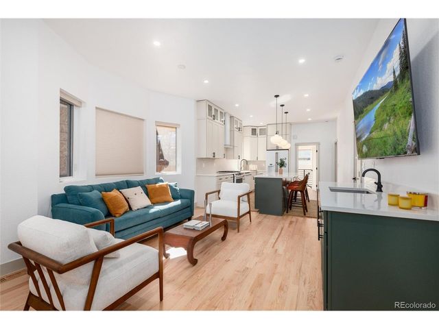 1643 Adams St, Denver, CO 80206