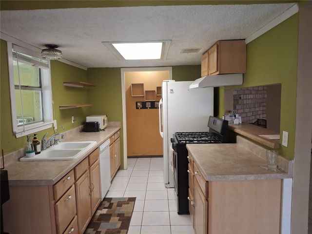 4022 Manordale Drive, Houston, TX 77082