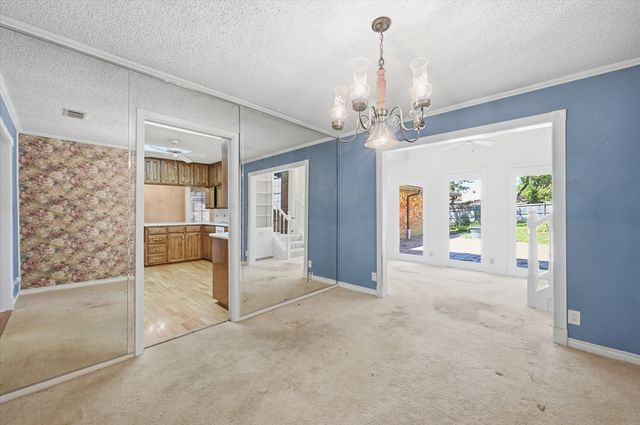 1509 Schumac Lane, Bedford, TX 76022