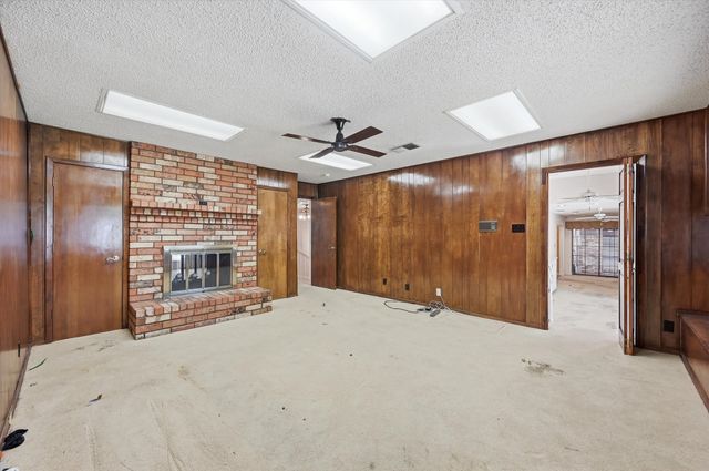 1509 Schumac Lane, Bedford, TX 76022