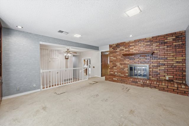 1509 Schumac Lane, Bedford, TX 76022