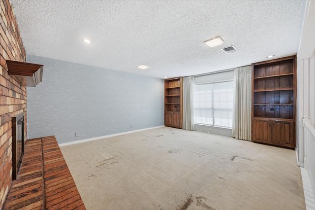 1509 Schumac Lane, Bedford, TX 76022