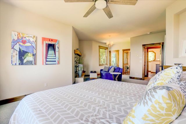 10112 Old Blue Rd, Nevada City, CA 95959