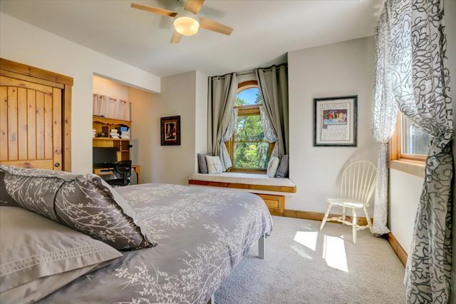 10112 Old Blue Rd, Nevada City, CA 95959