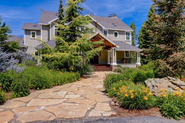 10112 Old Blue Rd, Nevada City, CA 95959