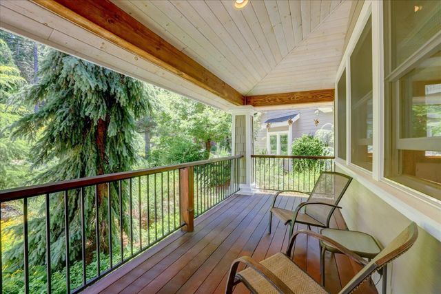 10112 Old Blue Rd, Nevada City, CA 95959