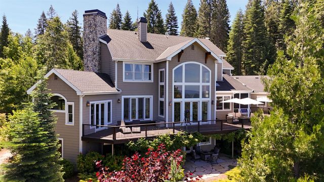 10112 Old Blue Rd, Nevada City, CA 95959