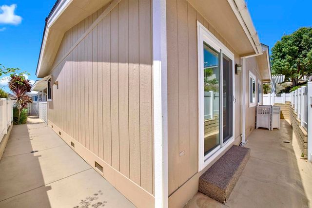 4468 Topaz Ln, Oceanside, CA 92056