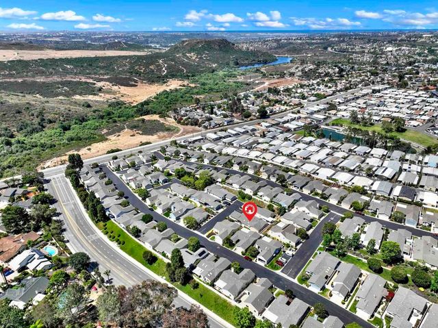 4468 Topaz Ln, Oceanside, CA 92056