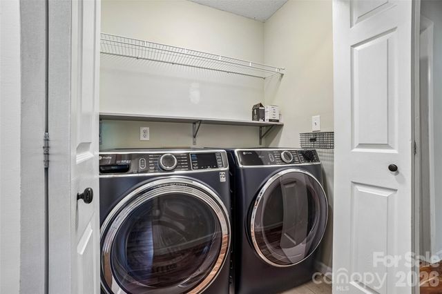 19 Jupiter Heights, Weaverville, NC 28787