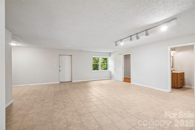 19 Jupiter Heights, Weaverville, NC 28787