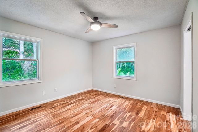 19 Jupiter Heights, Weaverville, NC 28787