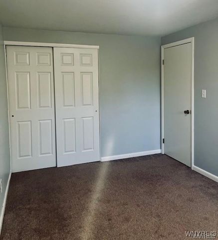 3038 George Urban Boulevard Left, Cheektowaga, NY 14043