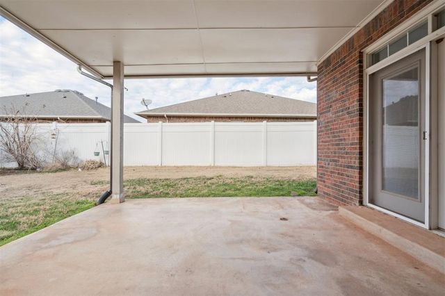 25 Red Admiral Way, Edmond, OK 73013