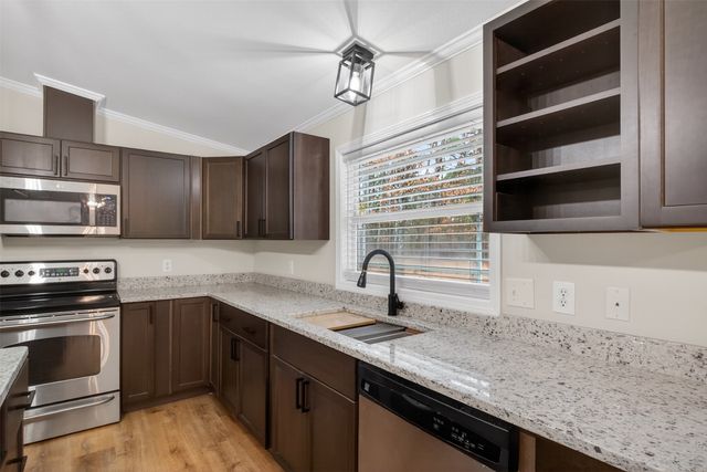 231 H White Road, Benton, LA 71006