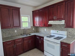 740 Riverside Avenue 2, Lyndhurst, NJ 07071