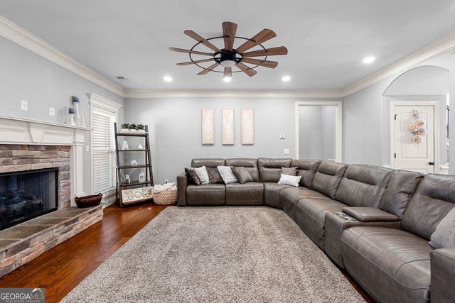 180 Chantilly Lane, Fayetteville, GA 30215