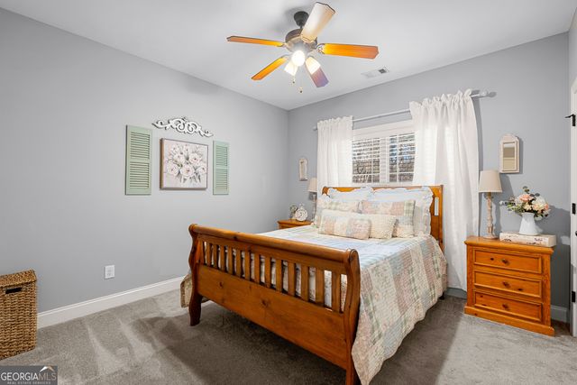 180 Chantilly Lane, Fayetteville, GA 30215