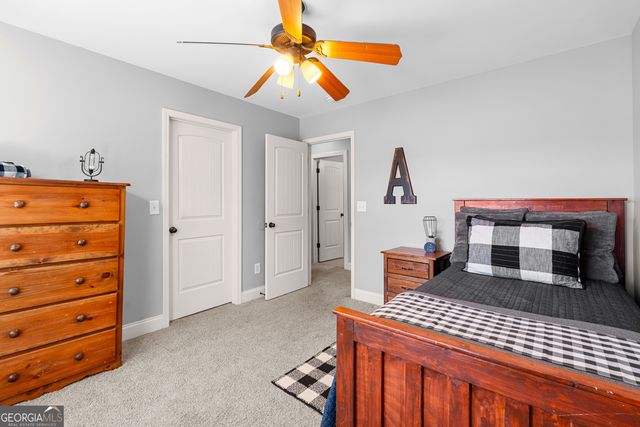 180 Chantilly Lane, Fayetteville, GA 30215