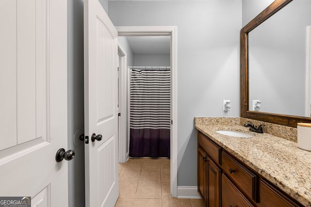 180 Chantilly Lane, Fayetteville, GA 30215