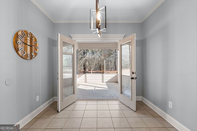 180 Chantilly Lane, Fayetteville, GA 30215