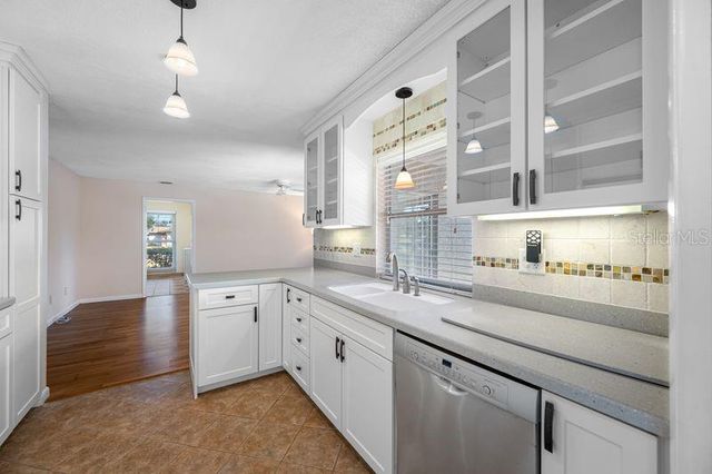 3241 BUCKHORN DR, Clearwater, FL 33761