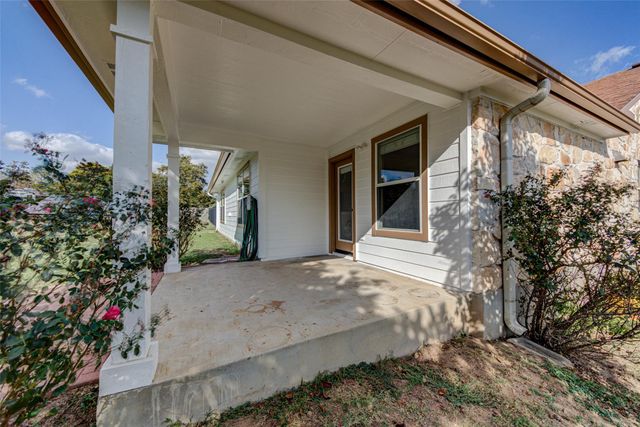 112 Speegle CT, Cedar Creek, TX 78612